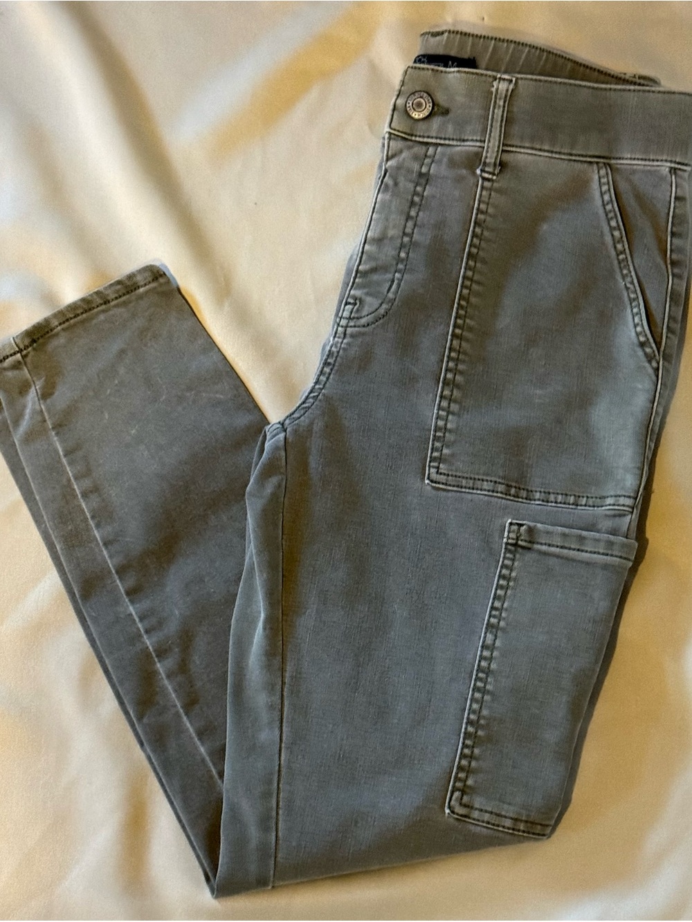 Women’s Utility Pocket Jeans
